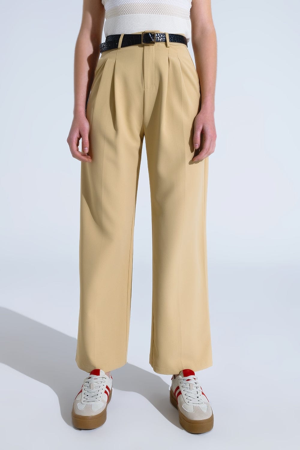 Q2 Women's Pants & Trousers Straight Leg Trousers With Side Pockets And Darts In Beige