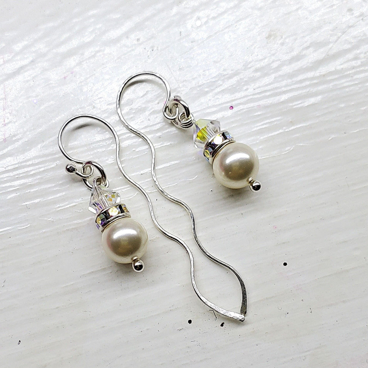 Alexa Martha Designs Earrings Crystal Ergonomic Crystal Pearl Wavy Ear Threaders
