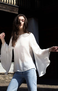 Bastet Noir Women - Apparel - Shirts - Blouses Bell Sleeve Linen Shirt in White