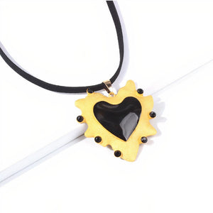 ClaudiaG Necklace Black Heart Necklace