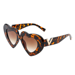 Cramilo Eyewear Sunglasses Tortoise Novellea - Oversize Heart Shape Mod Clout Fashion Sunglasses