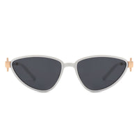 Cramilo Eyewear Sunglasses Vega - Women Triangle Retro Fashion Cat Eye Sunglasses