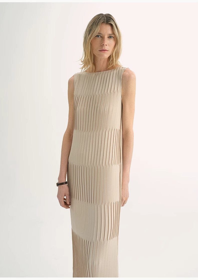 Fireladyfur Clothing Women's Fashion - Women's Clothing - Dress - Sleeveless Dress Original Design Handmade Pleated Straight Sleeveless Boat Neck Dress