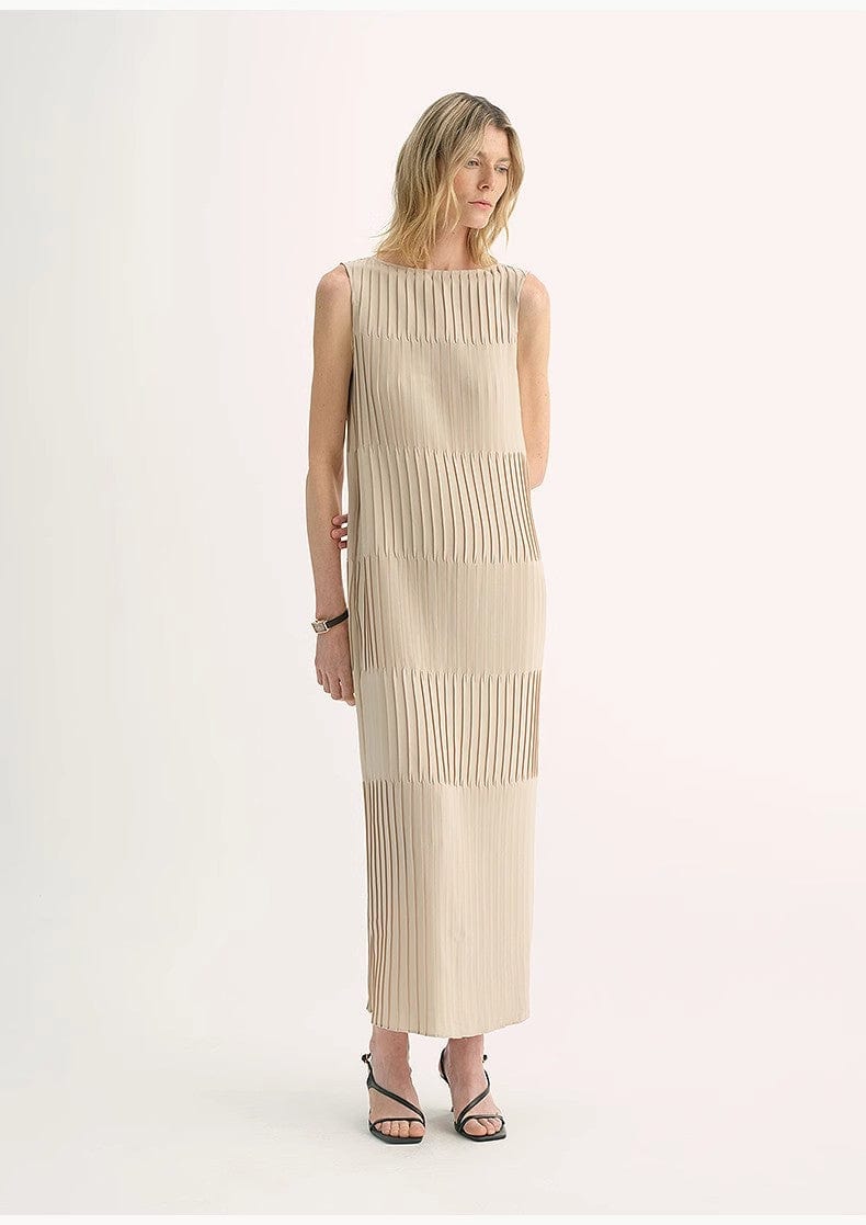 Fireladyfur Clothing Women's Fashion - Women's Clothing - Dress - Sleeveless Dress Original Design Handmade Pleated Straight Sleeveless Boat Neck Dress