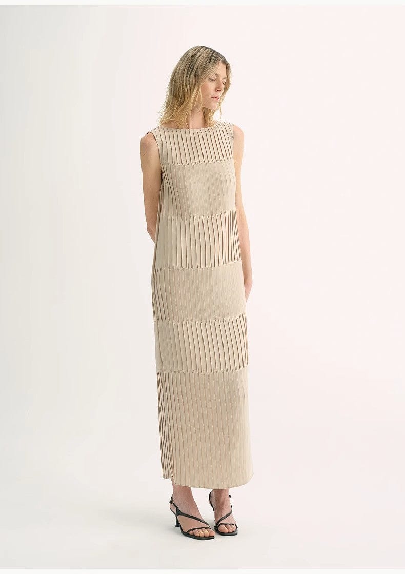 Fireladyfur Clothing Women's Fashion - Women's Clothing - Dress - Sleeveless Dress Original Design Handmade Pleated Straight Sleeveless Boat Neck Dress