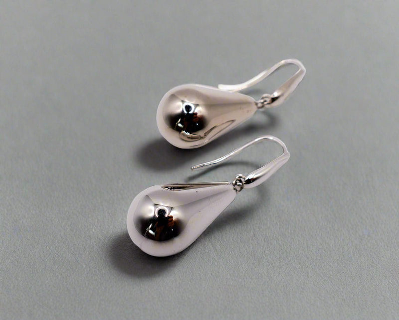 Le Réussi Earrings Italian Silver Tear Earrings | Le Réussi
