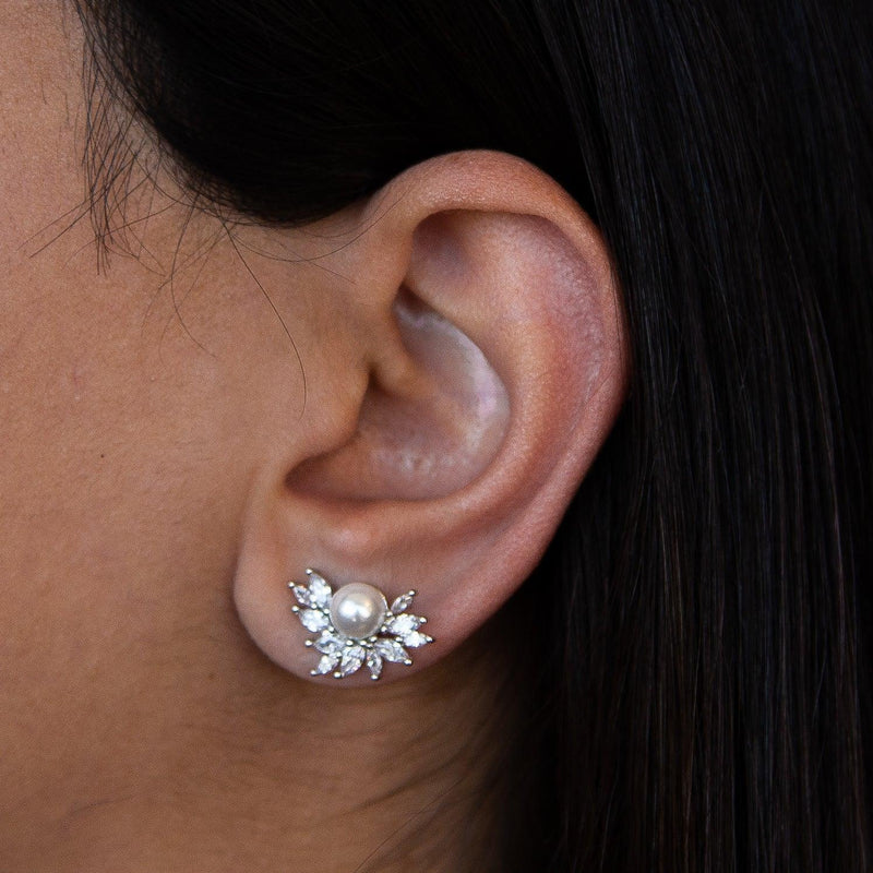 Le Réussi Earrings Silver Pearl Flower Earrings | Le Réussi