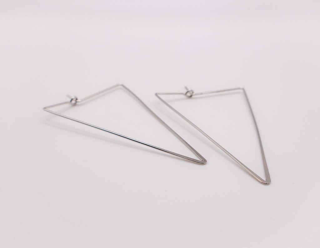 Le Réussi Earrings Silver Triangle Earrings | Le Réussi