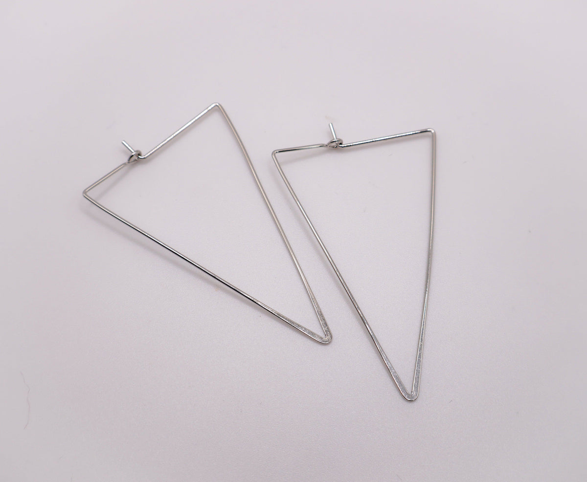 Le Réussi Earrings Silver Triangle Earrings | Le Réussi