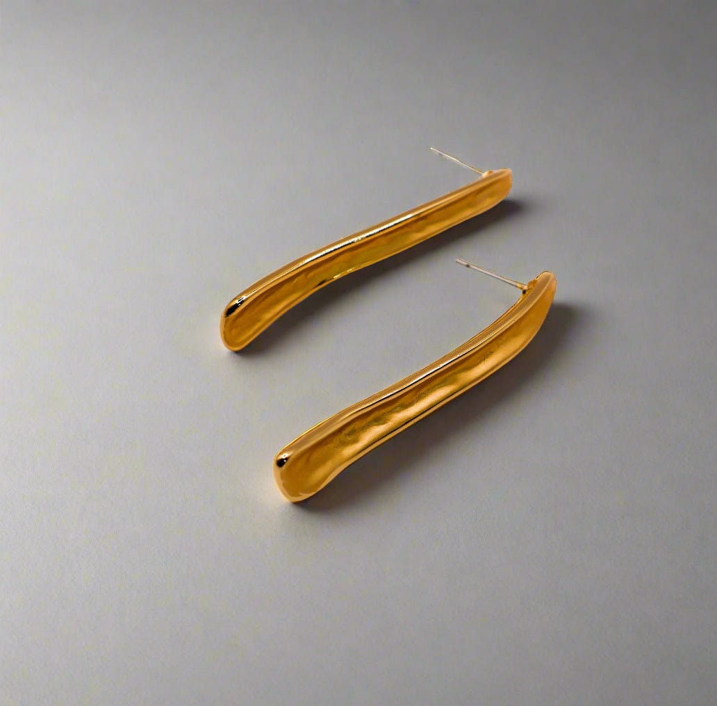 Le Réussi Earrings Straight Gold Earrings | Le Réussi