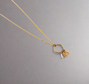 Le Réussi Necklace Gold Wind Chimes Necklace | Le Réussi