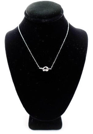 Le Réussi Necklace Silver Silver heart-shaped knot necklace | Le Réussi