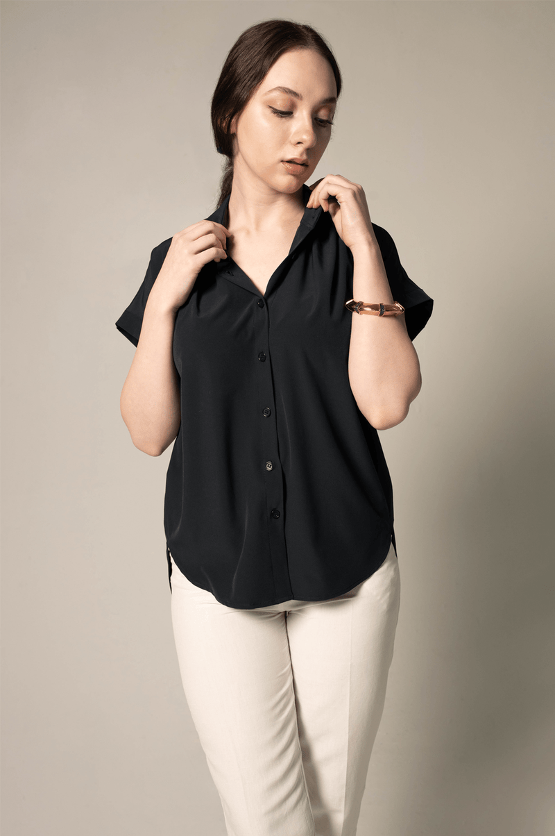 Le Réussi Women's Blouse Classic Black Collar Blouse | Le Réussi