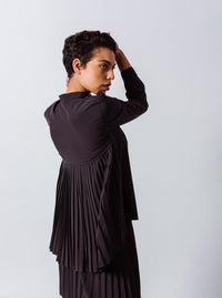 Le Réussi Women's Blouse Stylish Pleated Blouse in Black | Le Réussi