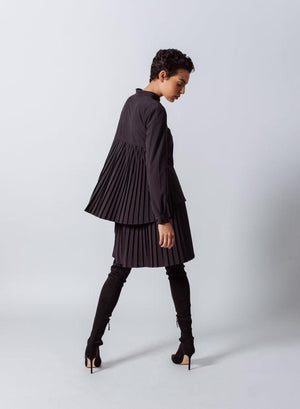 Le Réussi Women's Blouse Stylish Pleated Blouse in Black | Le Réussi