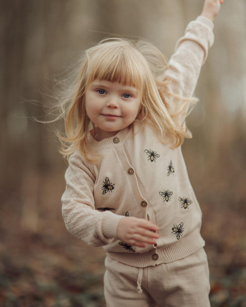 Lil' Paradise Copenhagen Kids & Babies - Mother & Kids - Girls' Clothing - Overalls Buzzing Bee Cardigan