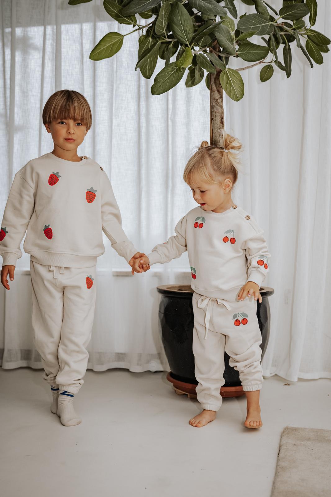 Lil' Paradise Copenhagen Kids & Babies - Mother & Kids - Girls' Clothing - Overalls Cherry Bottom Sweatpants