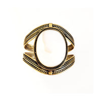 MINU Jewels Bracelets Mother-of-Pearl Narman Cuff