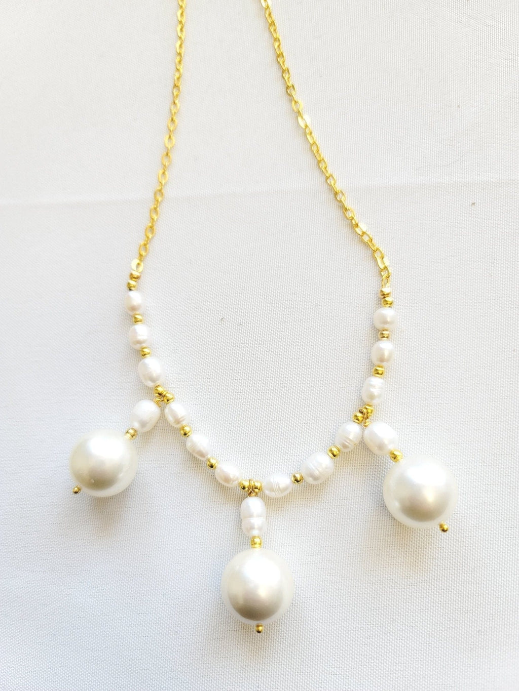 MINU Jewels Necklaces Nit  White Pearl Necklace