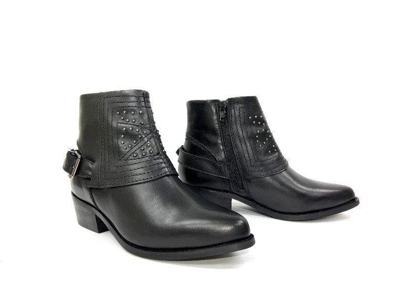 oobash Women's Boots Jully Black Studded Western Boot
