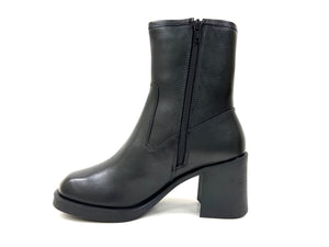 oobash Women's Boots Lyla Black Square Block Heel Zip Boot