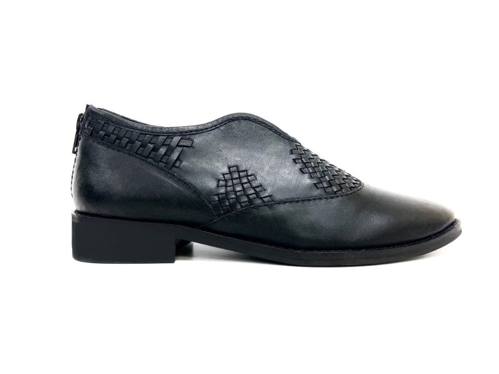 oobash Women's Flats Izabella Black Woven Loafer