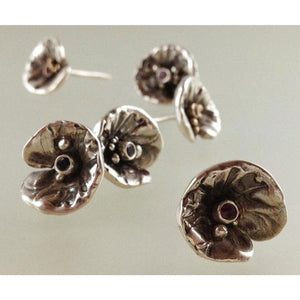 Pattie Parkhurst Jewelry Ring Dainty! One Flower Sterling Silver Ring with Precious Stone and Granulation Balls