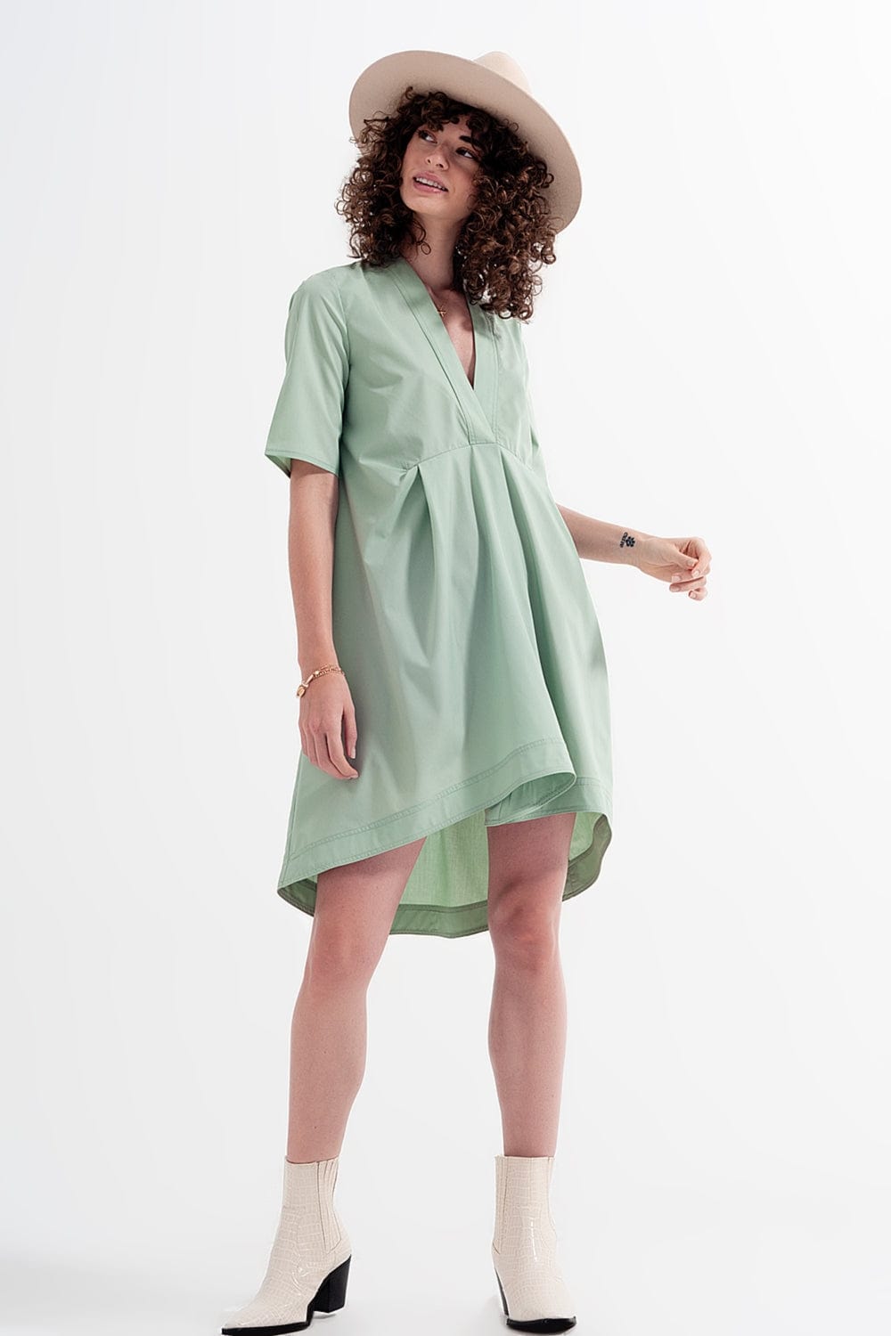 Q2 Dresses High low dress with empire waistline in green