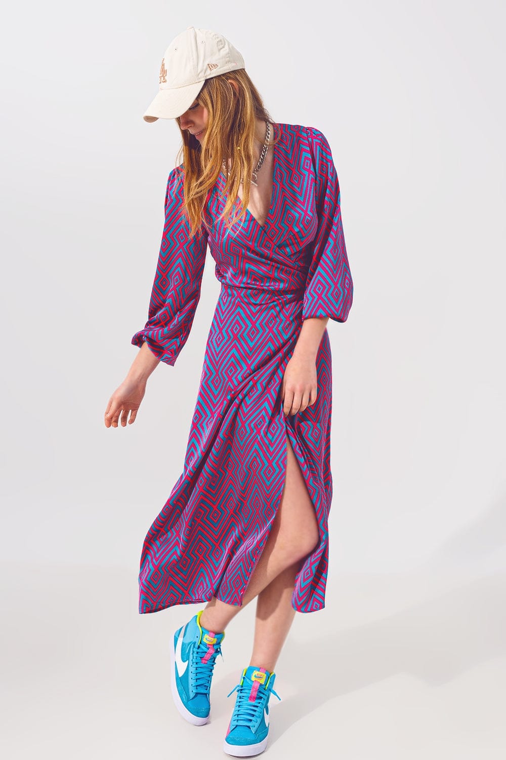 Q2 Dresses Long Sleeve Maxi Wrap Dress in Geo Print