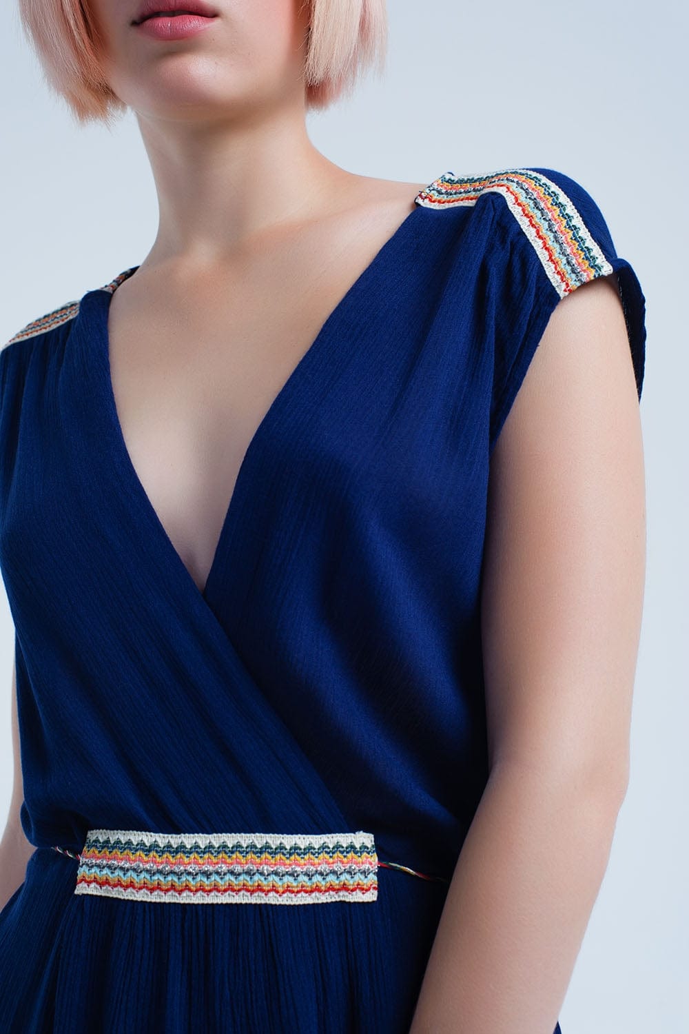 Q2 Dresses Navy blue mini dress with embroidery