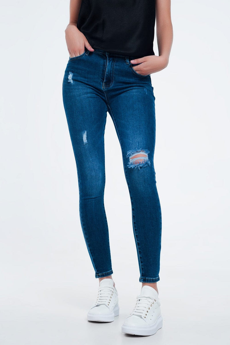 Q2 Jeans Distressed skinny fit jeans in mid wash