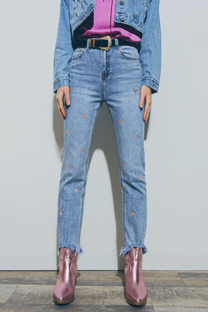 Q2 Jeans Heart Embellished Jeans with teared hem in Med Wash