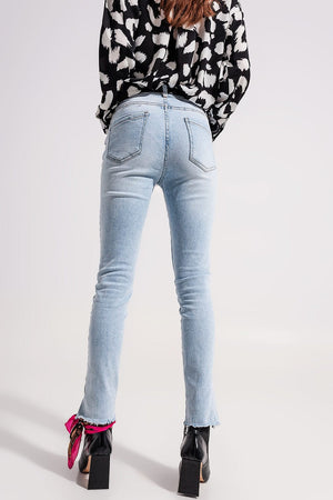 Q2 Jeans High waist jeans with slit hem in vintage wash