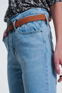 Q2 Jeans high waist mom jeans with belt in light denim