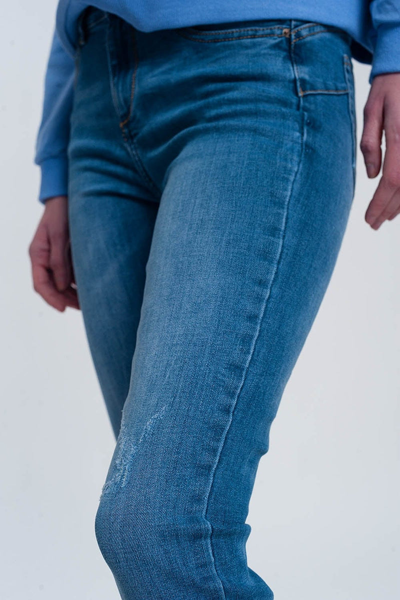 Q2 Jeans light denim skinny jeans with folded ankles and ripped detail