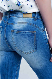 Q2 Jeans skinny jeans with worn color and wrinkles