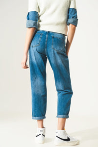 Q2 Jeans Straight leg jeans with darts at the waist in medium blue