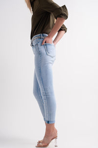 Q2 Jeans Straight leg jeans with folded ankles in light denim