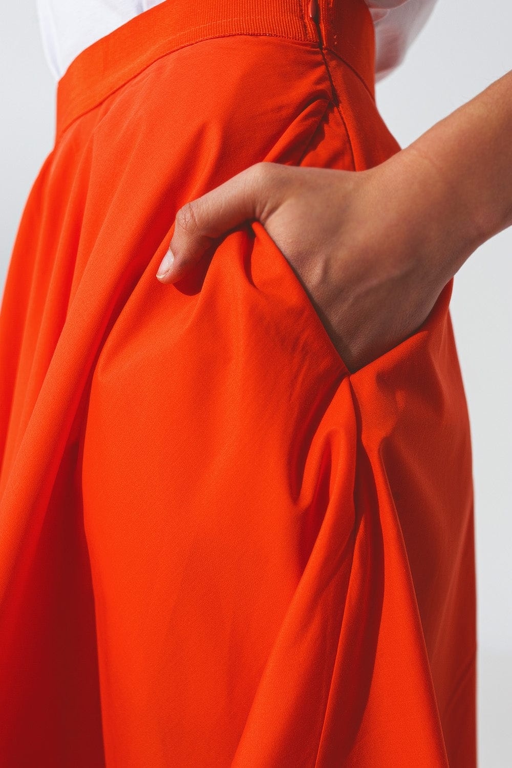 Q2 Pants A-line skirt with elastic waist band  in Orange