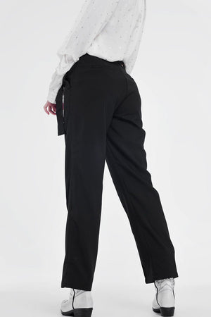 Q2 Pants Black pants with wide legs and low hem