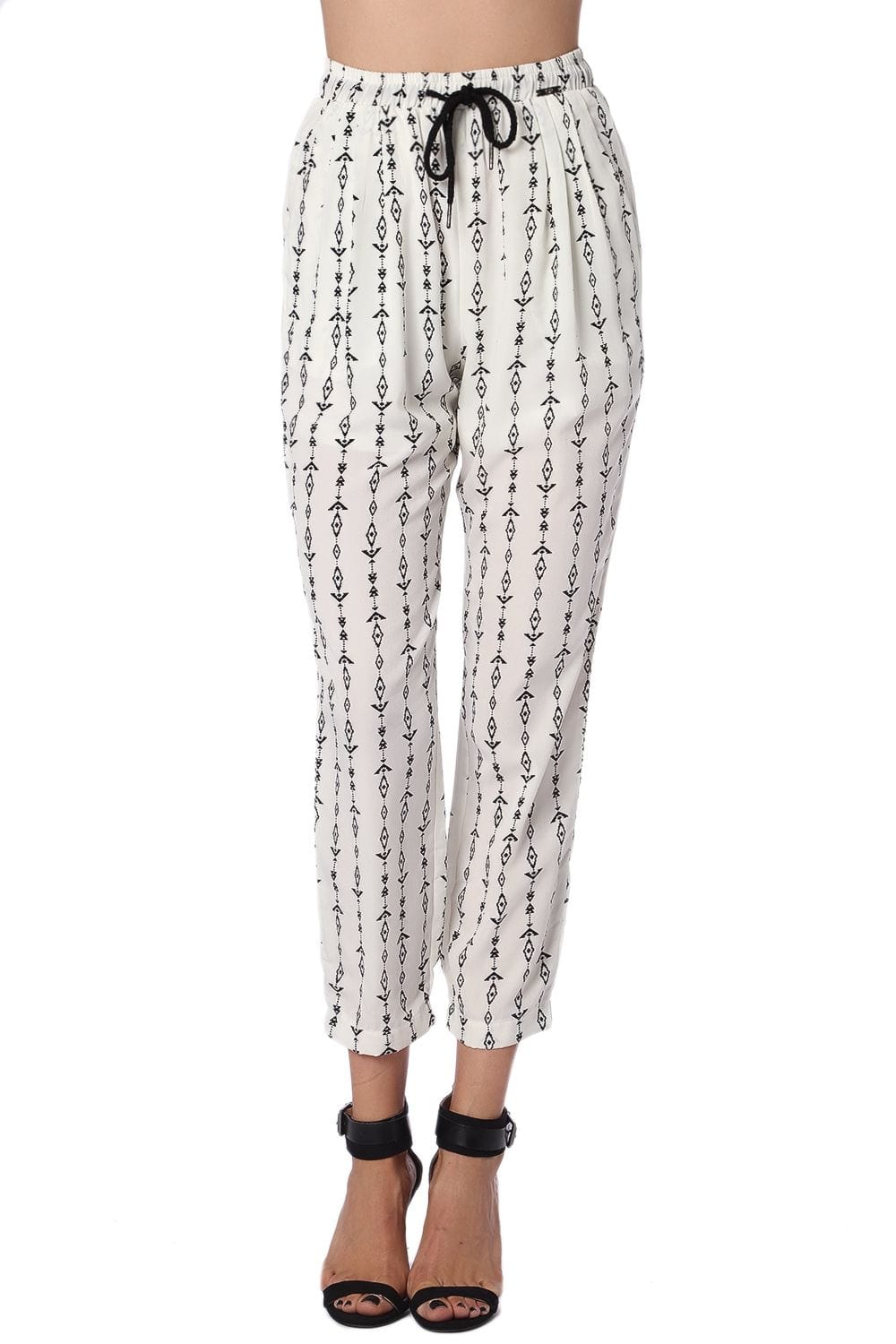 Q2 Pants Cream pants with contrast geo-tribal print