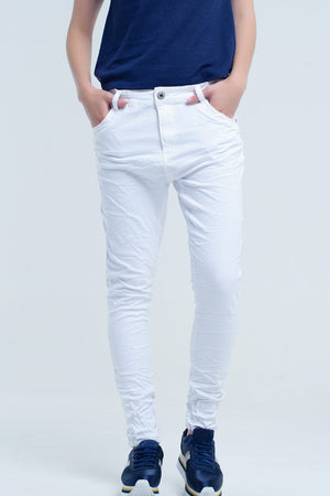 Q2 Pants Crumpled white jeans with pockets