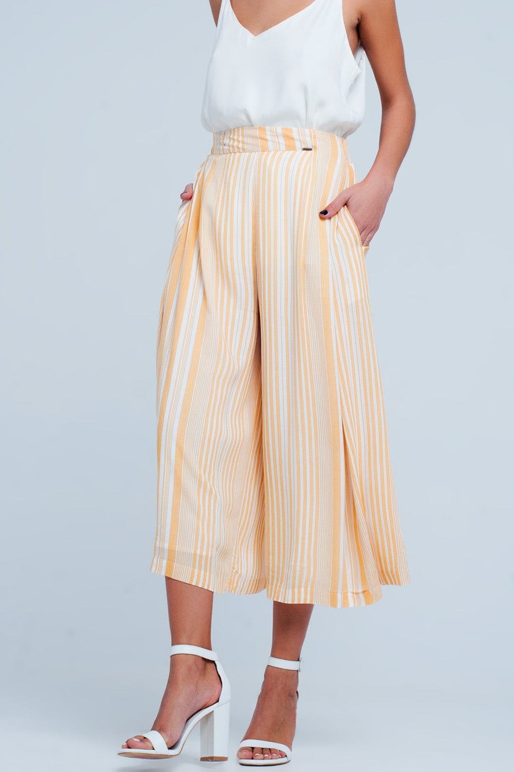 Q2 Pants Culottes in yellow stripe