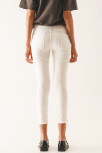 Q2 Pants Exposed buttons skinny jeans in cream