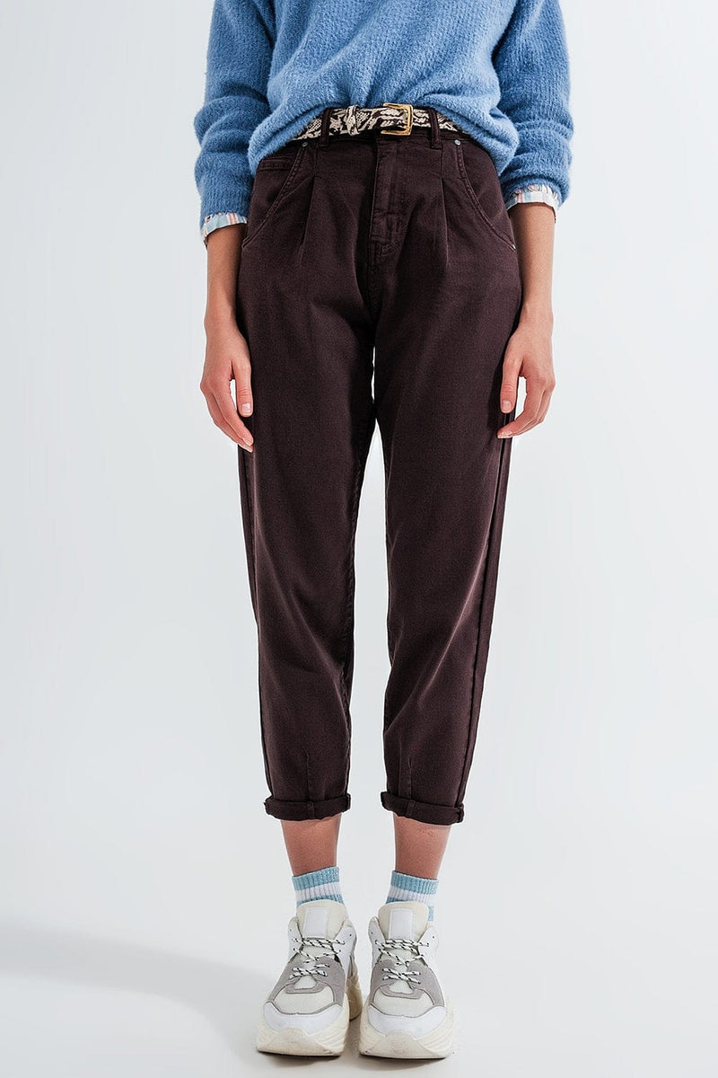 Q2 Pants High rise jeans with pleat front in brown