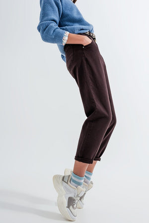 Q2 Pants High rise jeans with pleat front in brown