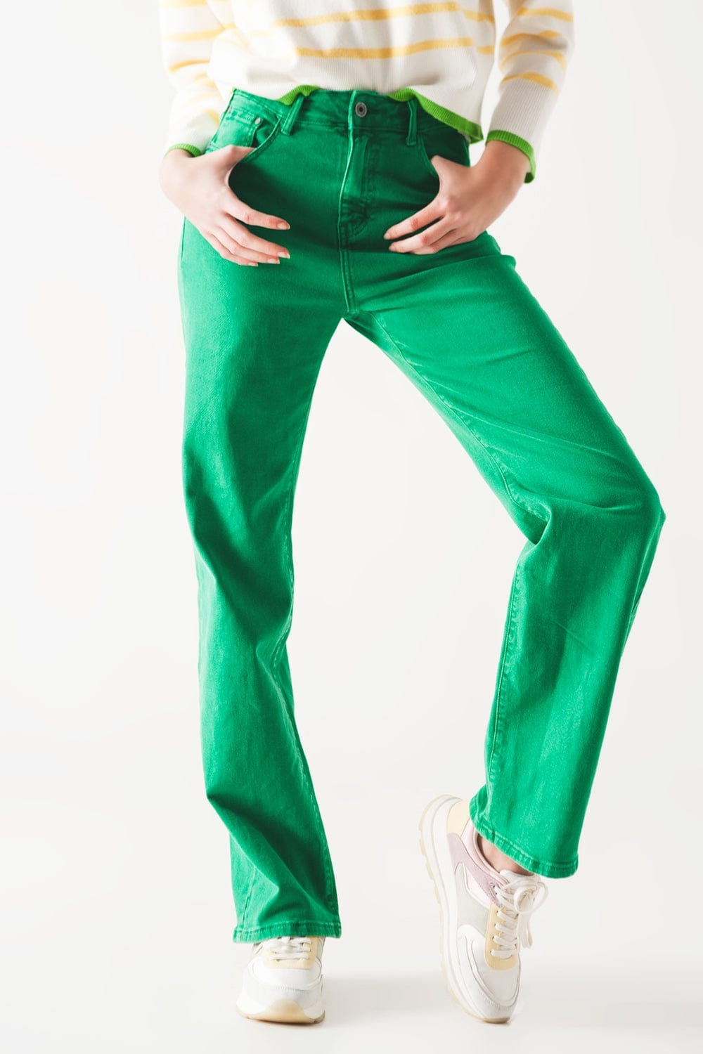 Q2 Pants High waisted slouchy mom jeans in green