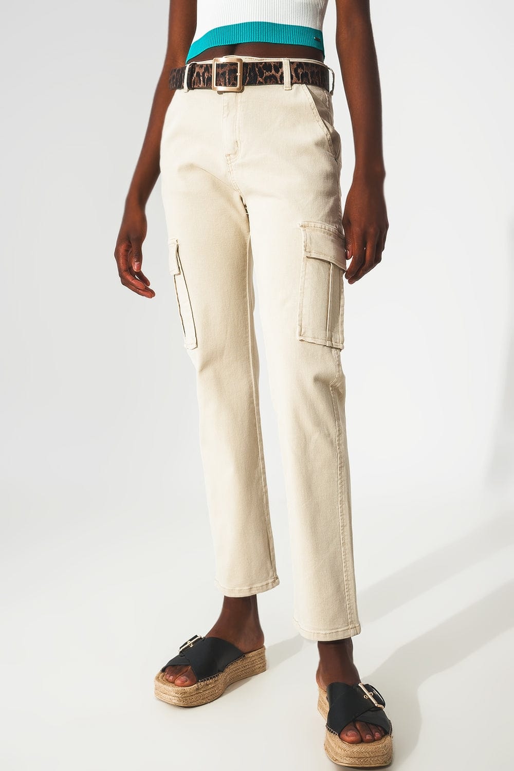 Q2 Pants Relaxed cargo pants in beige