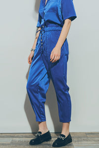 Q2 Pants Satin Cropped Pants in Blue