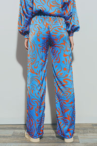 Q2 Pants Satin Pants with Elastic Waist in Blue